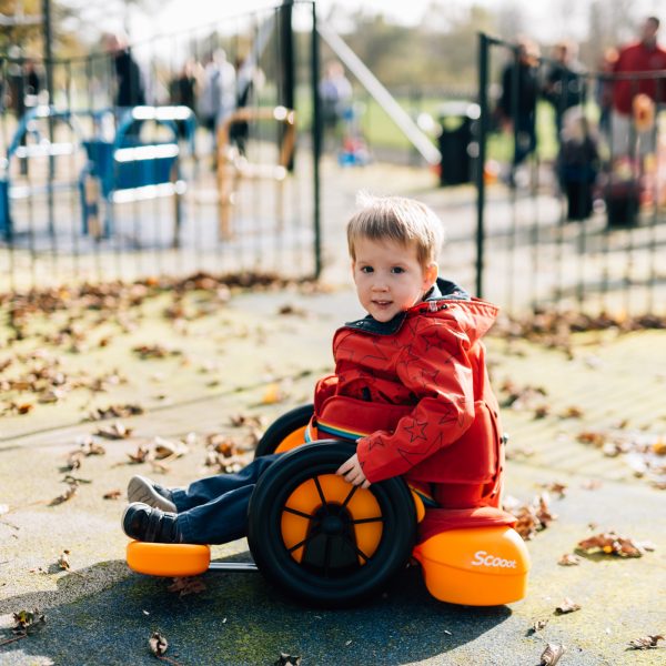 Firefly - Scooot - Déambulateur, mini fauteuil roulant pour enfant handicapé (2 - 6 ans)