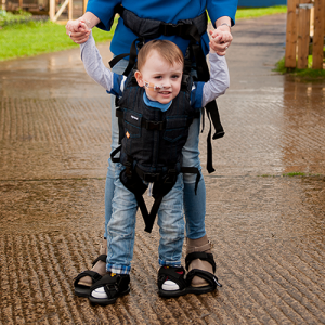 Handicap motricité harnais de verticalisation Upsee