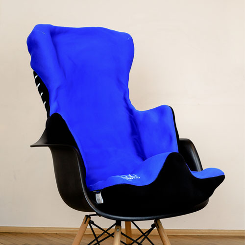 Assise de positionnement : Confortable Plus Duo Hilo : siège handicapé de positionnement modelable à dépression, équipé d’un plot d’abduction et de supports latéraux.