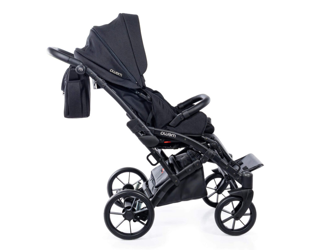 Poussette MEWA noire multi réglable et évolutive