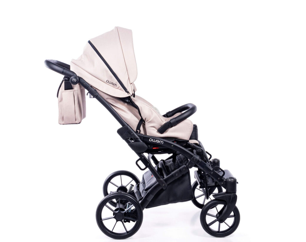 Poussette MEWA rose pour enfant handicapé