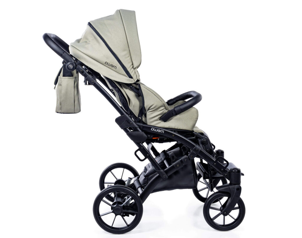 Poussette MEWA verte pour enfant handicapé
